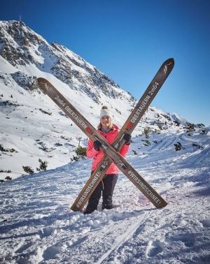 2m64 skier für maria höfl-riesch